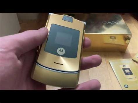 motorola dolce gabbana|Dolce&Gabbana Motorola RAZR V3i Unboxing and Overview.